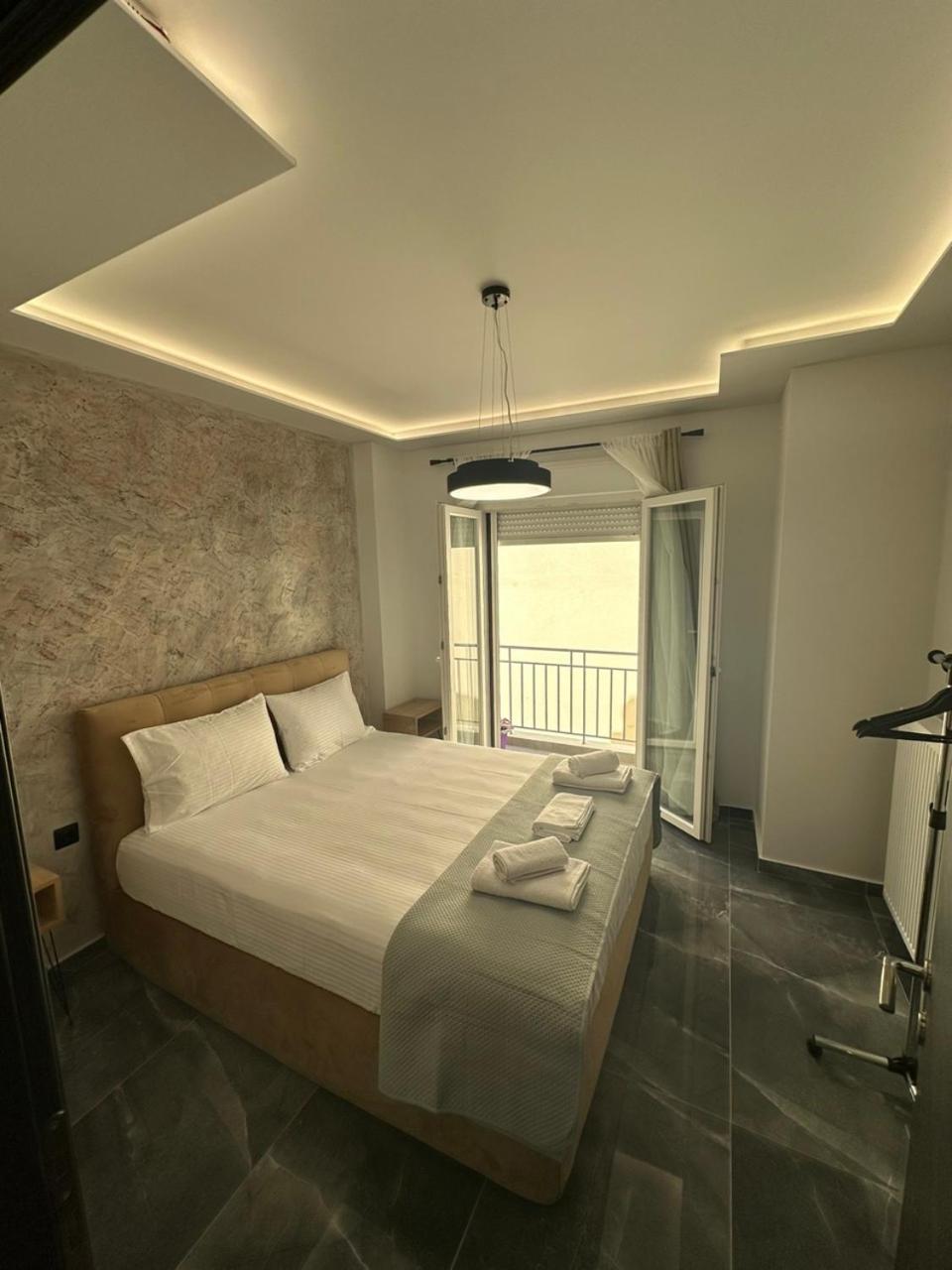 Penthhouse Thalia Apartment *